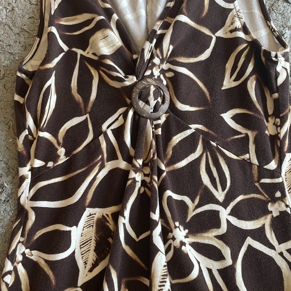 Jones New York floral dress - Picture 2 of 3